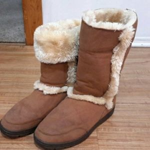 💖💖💖UGG BROWN BOOT SIZE 9💖💖💖